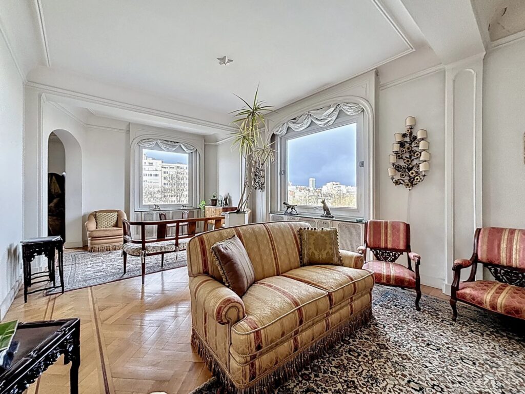 Barnes Brussels 86642061