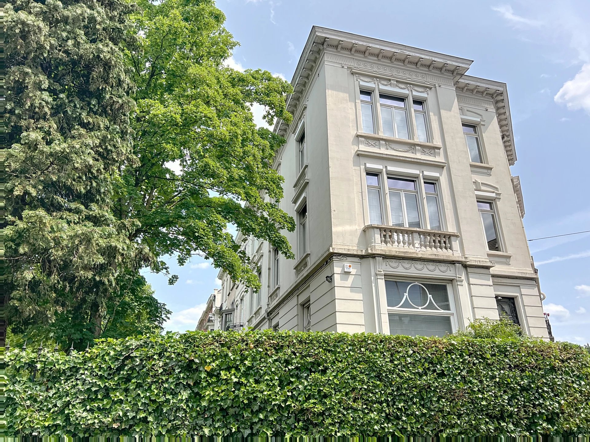 Barnes Brussels - Brabant 85972369