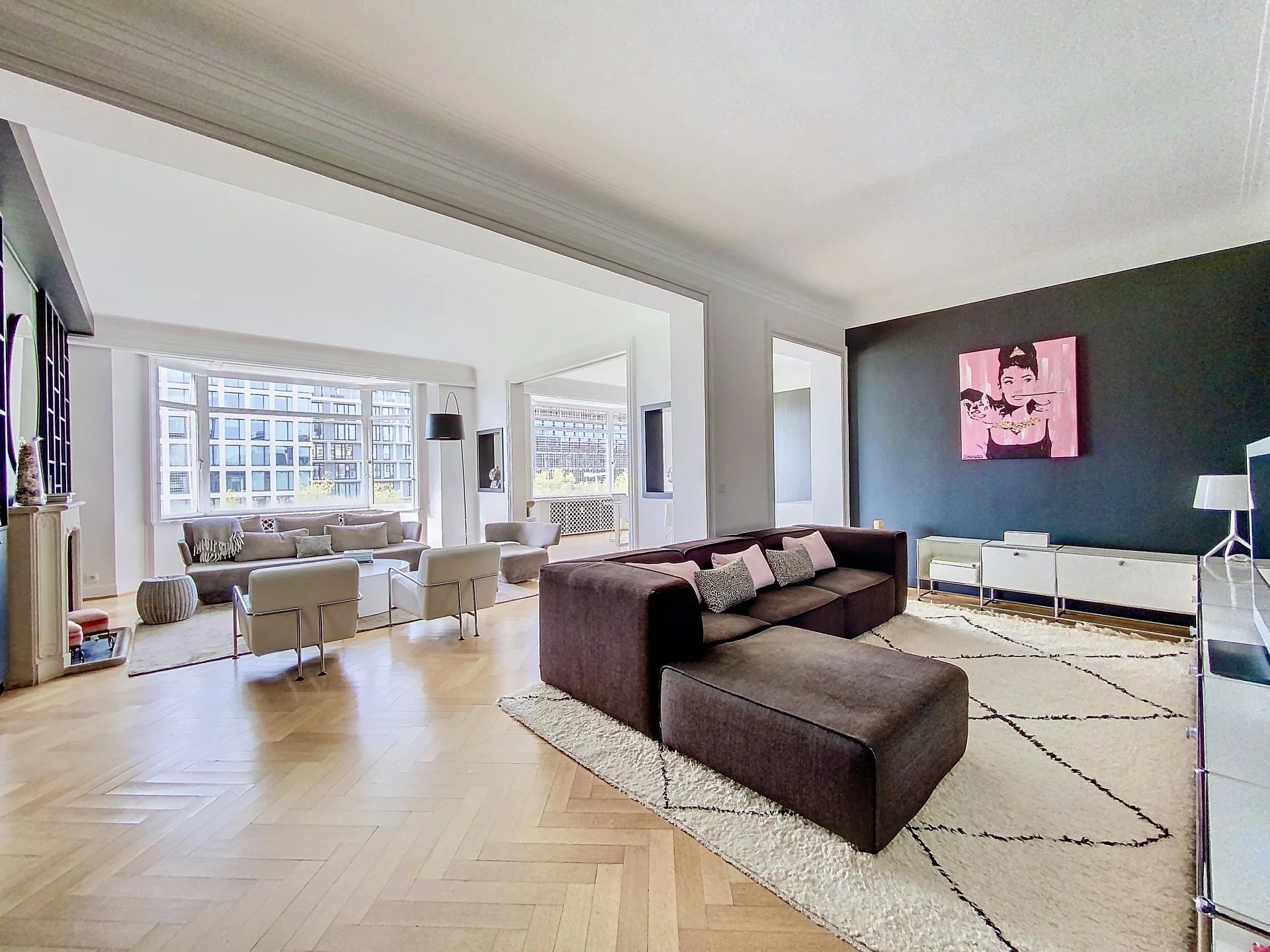 Barnes Brussels - Brabant 86503182