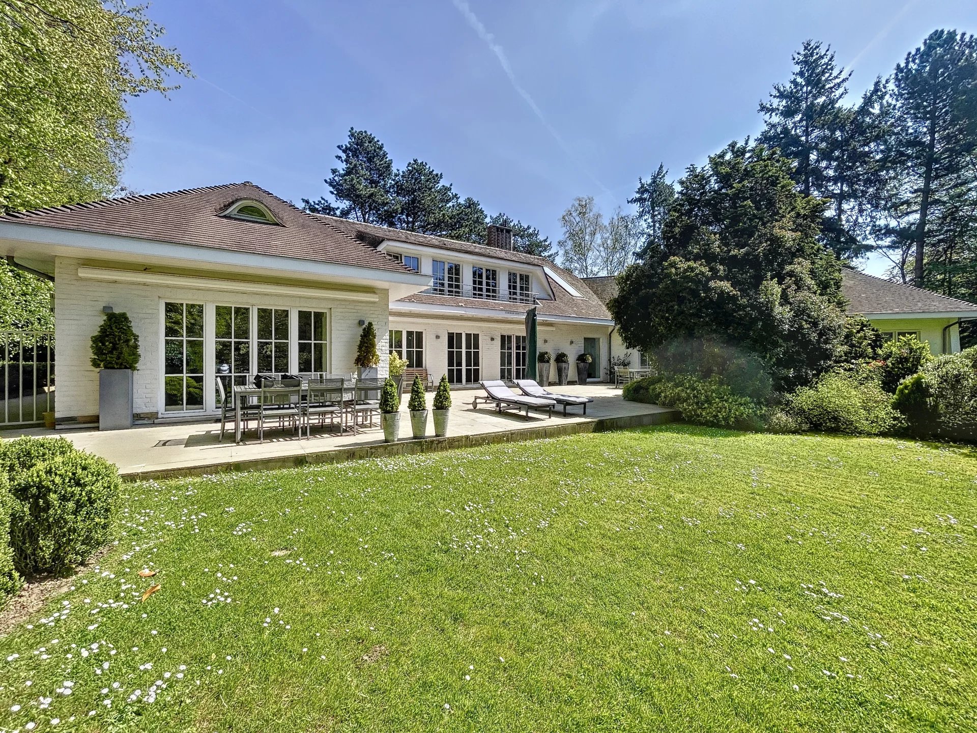 Uccle  - Prestigieuse villa à vendre sur un terrain exceptionnel