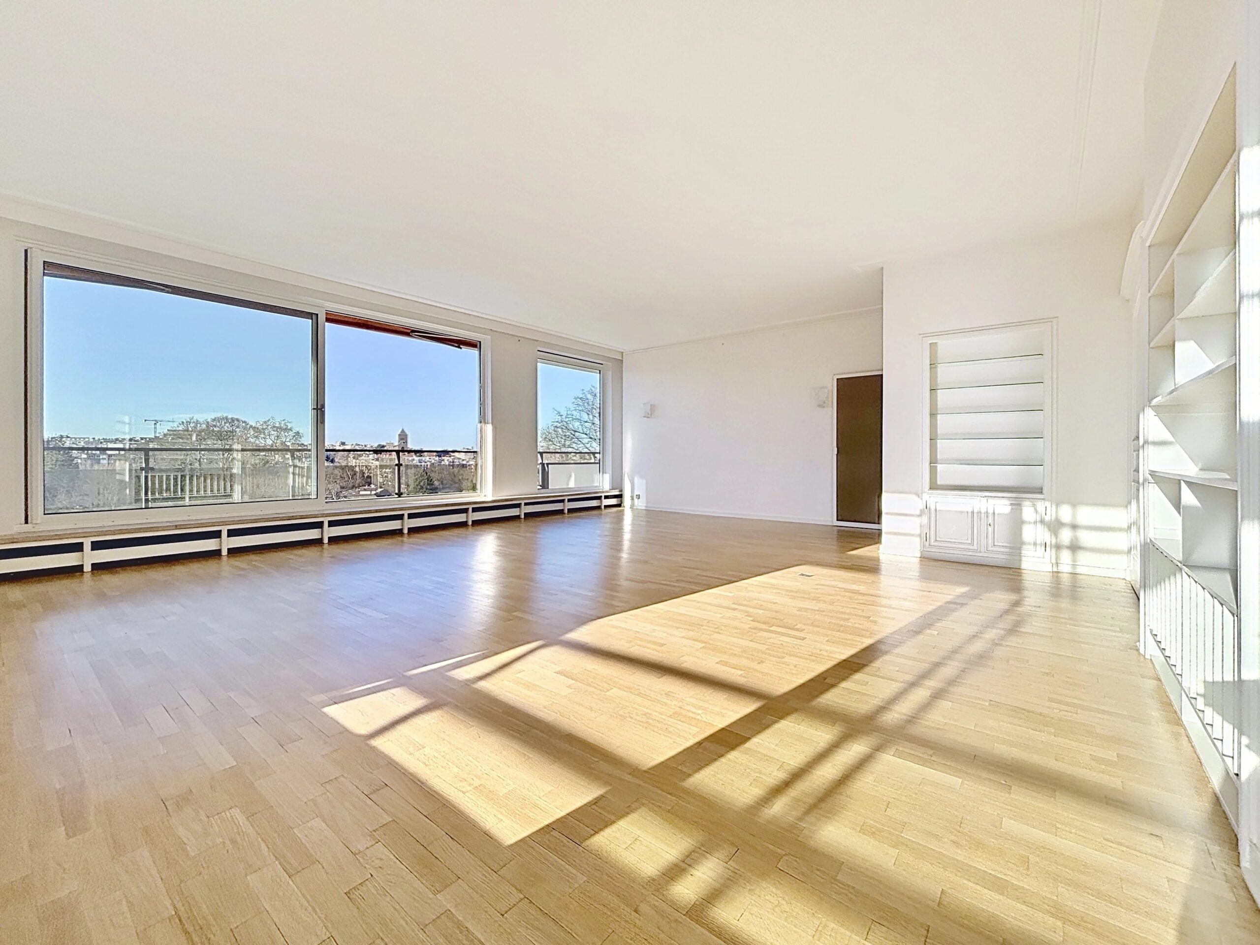 Appartement 3 chambres, terrasses, 2 garages