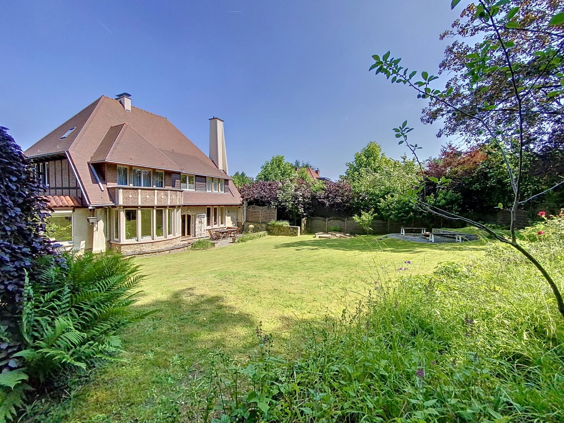 Barnes Brussels - Brabant 86880187