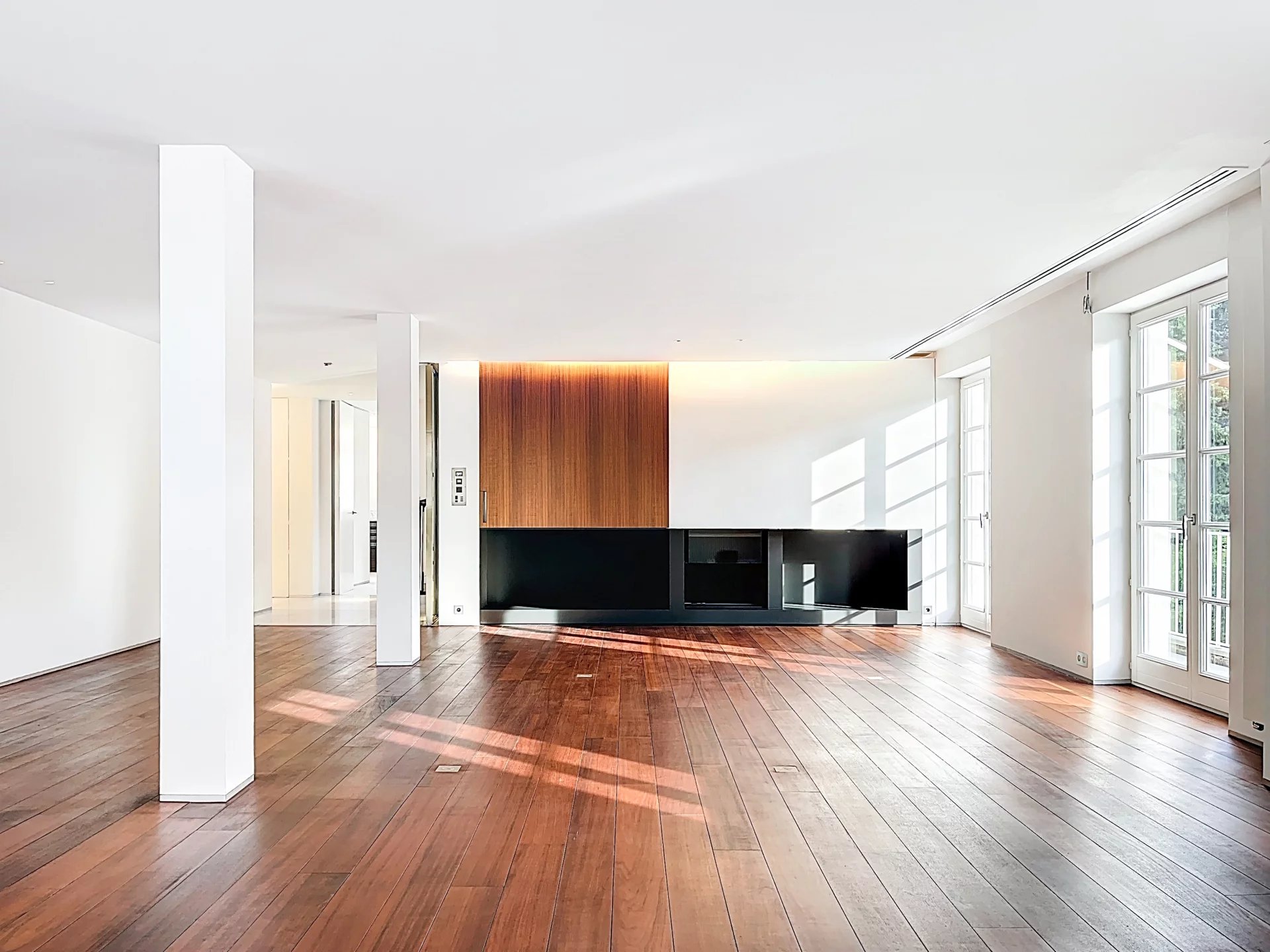 Barnes Brussels - Brabant 86892526