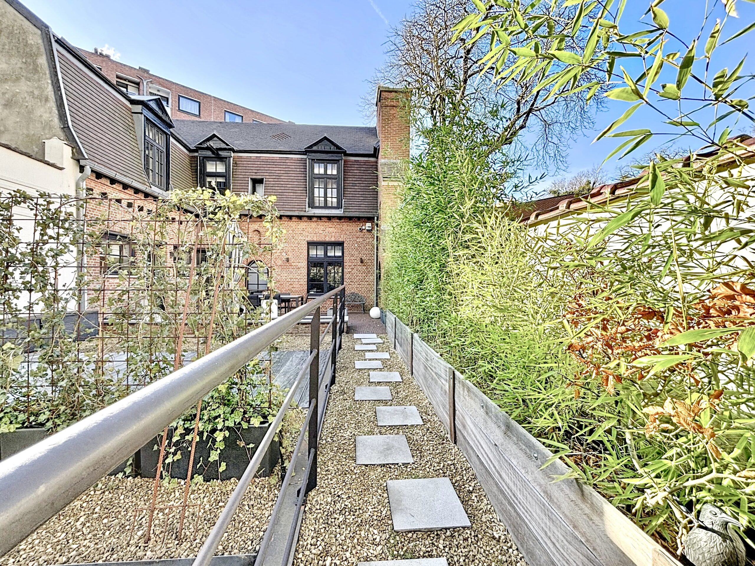 Louise - Jardin du Roi - Maison arrière, terrasse et parking