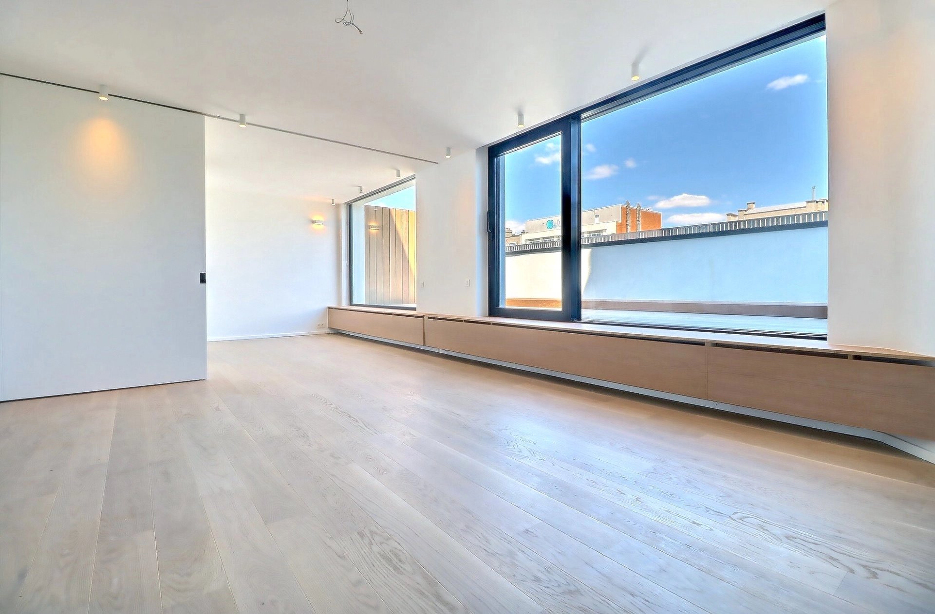Barnes Brussels - Brabant 86933497