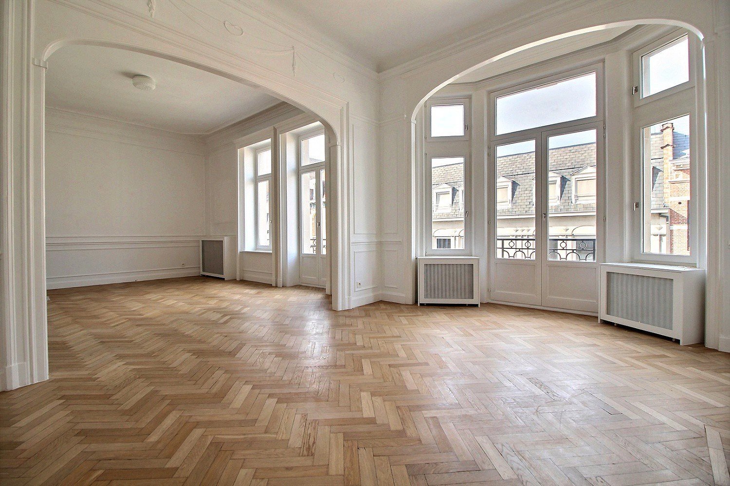 Barnes Brussels - Brabant 86941344