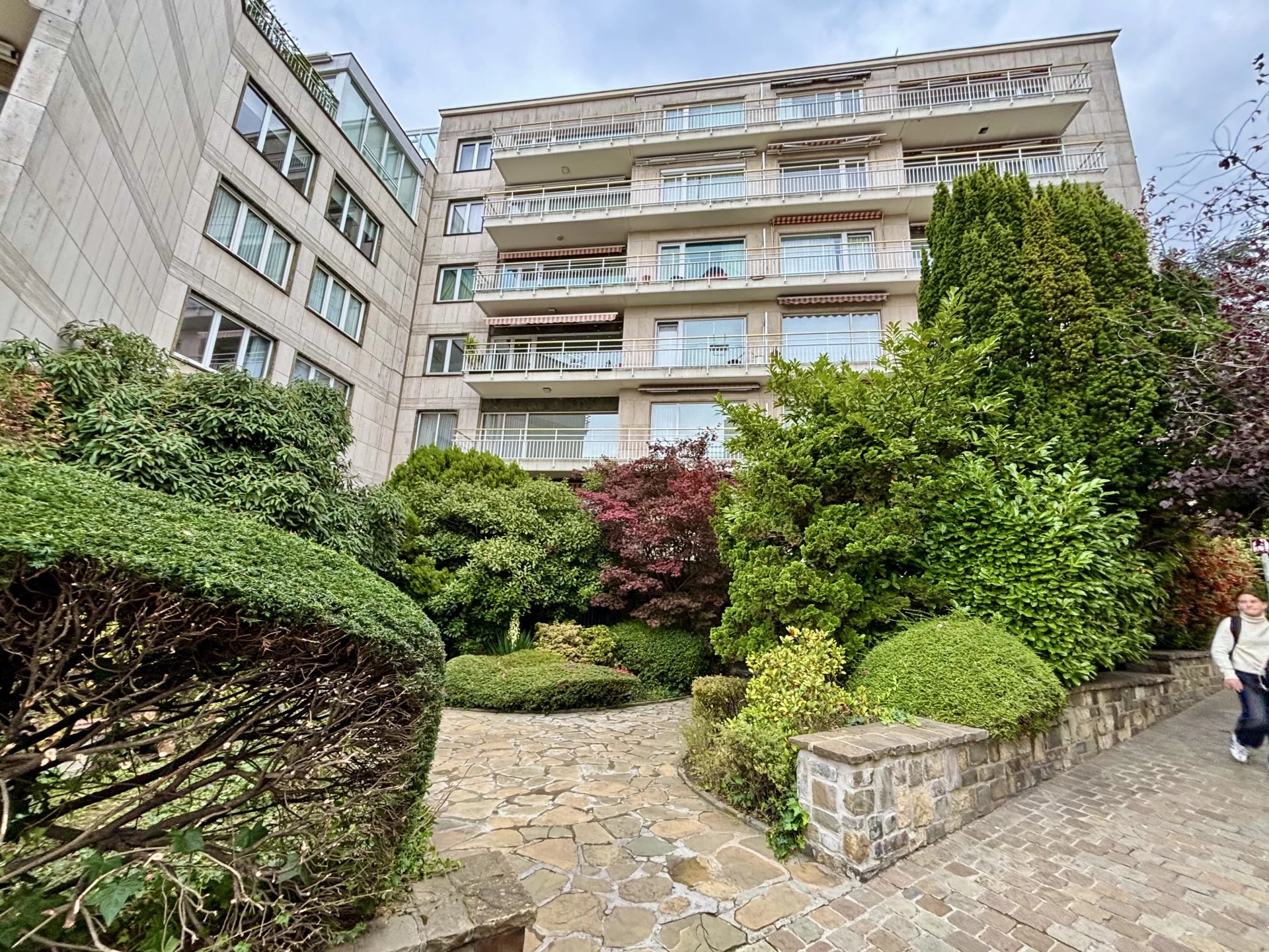 Barnes Brussels - Brabant 87288345