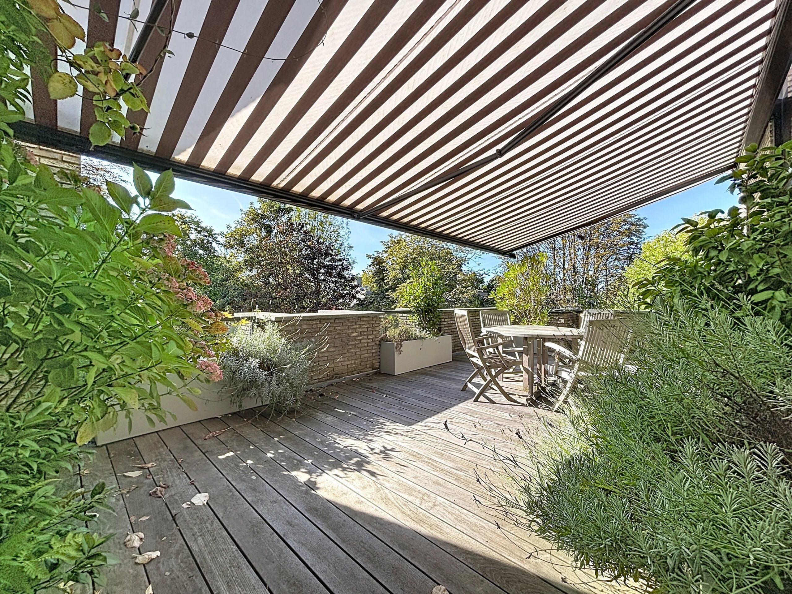 Barnes Brussels - Brabant 87447005